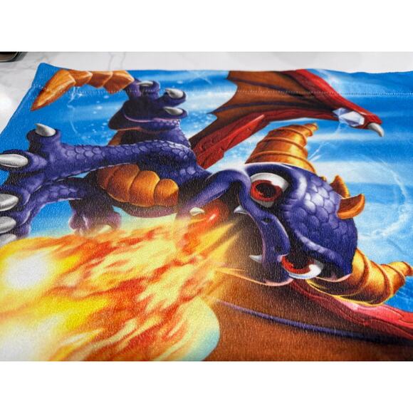 Skylanders Giants Standard Pillowcase 28x20 Video Game Kids Bedding Activision - Picture 7 of 12